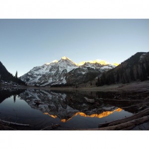 Maroon Bells - view morning sunsrise